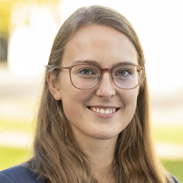 Lara-Bokelmann